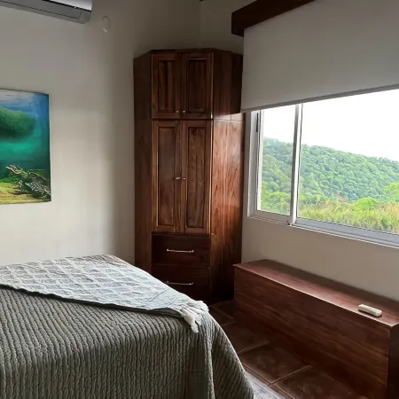 Hillside Treasure 4 BR 3.5 Bath Amazing Views of Playa Hermosa