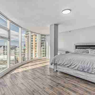 Downtown Sub Penthouse W City Views Rooms