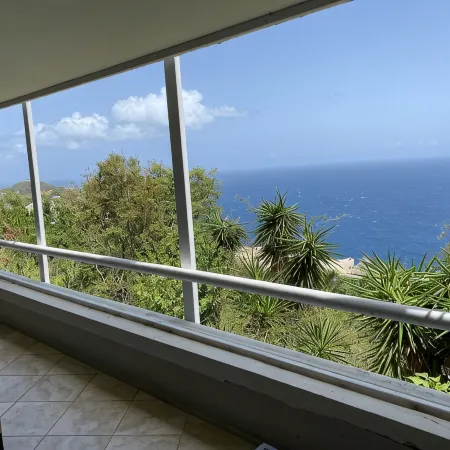 St Thomas Ocean View hide away!