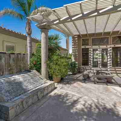 PGA West Golf Course and Lake View Pool/Spa Home Hotel Exterior
