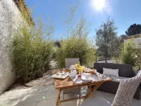 La Villa Aux Oliviers Hotels in Flayosc