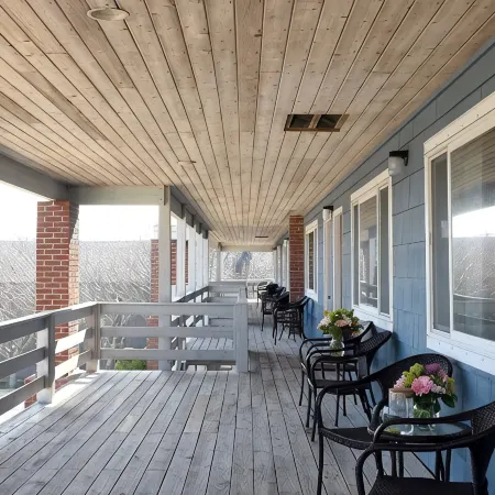 Born Free Suites by the Sea