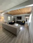 Cozy Modern Cabin in the Woods - 3-Star
