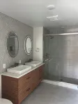 Timber Fox modern 1-bedroom condo in downtown Winter Park with WiFi, AC, hot tub - ブティック