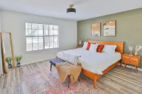 Less than 1 mile from downtown Fairhope!