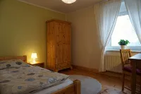 quiet, close to the center, 5 min. to train, 3 bedrooms, family friendly, garden - 2-stjärniga