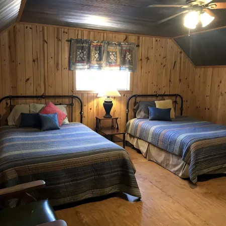 A Cozy Getaway on the Little Missouri River! -River Access