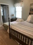 Private Suite w/Sitting Room  in the Heart of Brandywine Valley - Homestays
