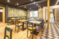 Hotel Tuchhaus - breakfast