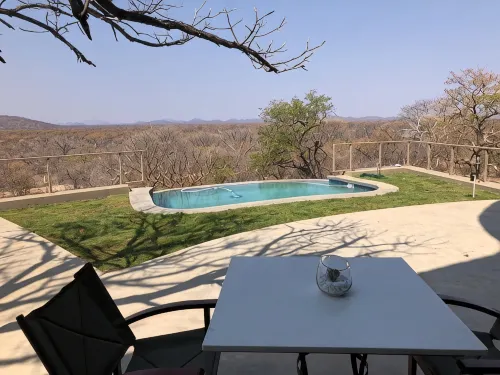 Kifaru Luxury Lodge & Bush Camp - 5-Star