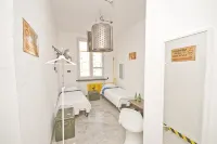 LoftHotel Lot Pszczoły - Flughafentransfer