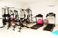 C'Ron Hotels and Suites - Gym
