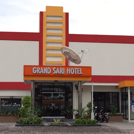 Grand Sari Hotel