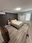 Griffen Mill Properties Cabin #8 by Waterfall in Salem Al  with WiFi, AC - 3つ星