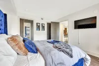 Golden Suite byTruist Park | Ideal For Long Stay - Condos
