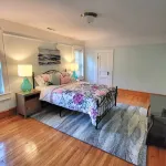 Charismatic 4-bedroom home on the New River - 무료 와이파이
