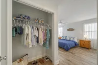 Ocean View Condo,  Steps to Beach & Boardwalk, 3BR/2BA! ★★★★★ - Beach