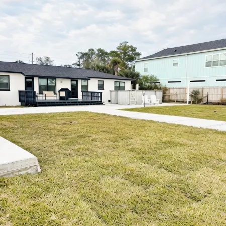 3 Bed 2 Bath Pool Home Andrew’s Island. Dolphin Views from Dock!