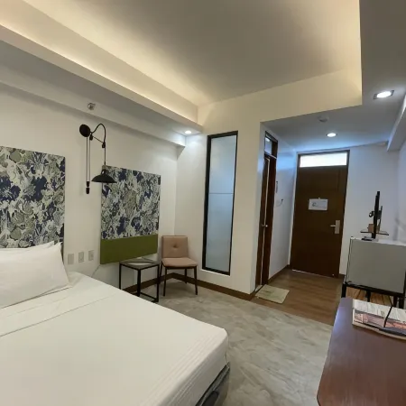 The Greenhive Hotel Inc.