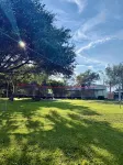 Charming studio with AC , WiFi, and 325 ft fishing pier with fishing lights. - 3-Star