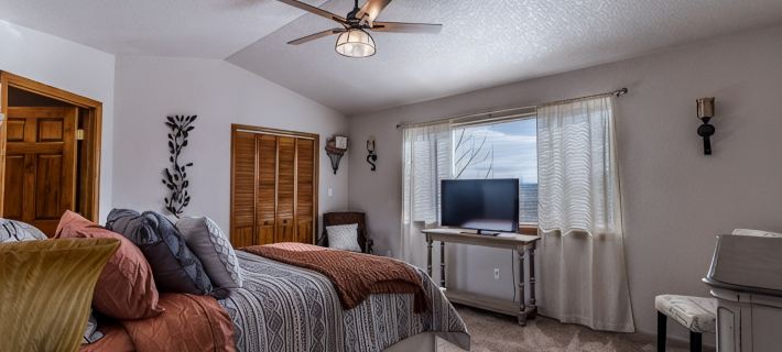 Beautiful Warm and Spacious Home, 3bed/2 full bath Hotels in Fremont County