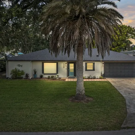 Remodeled Crystal River Waterfront Home with Heated Pool