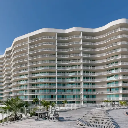 Great Views! Spacious 3B/3Ba sleeps 11, Lazy River, Mini Golf,  many amenities.