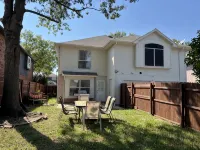 Spacious Living, BBQ, Minutes to DFW Airport, Sleep 16 - Wi-Fi