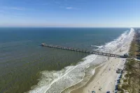 Surf Park House – Historic Jax Beach Home, 3 Blocks to Beach, Pet Friendly - 4 stjerner
