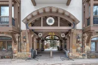 3 Bedroom Condo Just Steps From Arrowhead Lift - 발코니