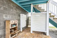Casa Vilano~steps to the beach, pet + family friendly, fenced yard, heated pool! - สระว่ายน้ำส่วนตัว