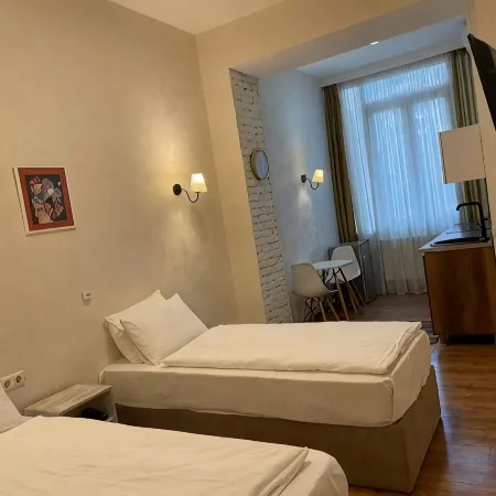 Old Avenue Apart-Hotel