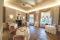 Camin Hotel Luino - Parking