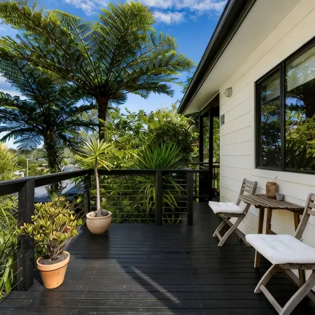 Emerald Beach Pet-Friendly Eucalyptus Cottage