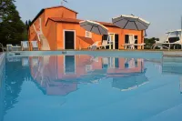 Residence Casali Romei - 3-Star