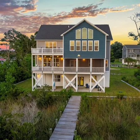 Paradise Waterfront Retreat – 5  | Elevator | Dock + Decks, Boat Access