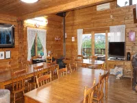 圓木房屋民宿 Pine House - 寵物友善