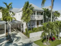 Private Pool Oasis - Centrally Located in Florida Keys - 4-Star