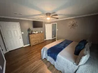 Cozy 4 bedroom House 2.5 bath - 3-Star