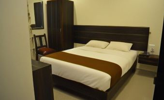 OYO 14532 Hotel Avisha Residency