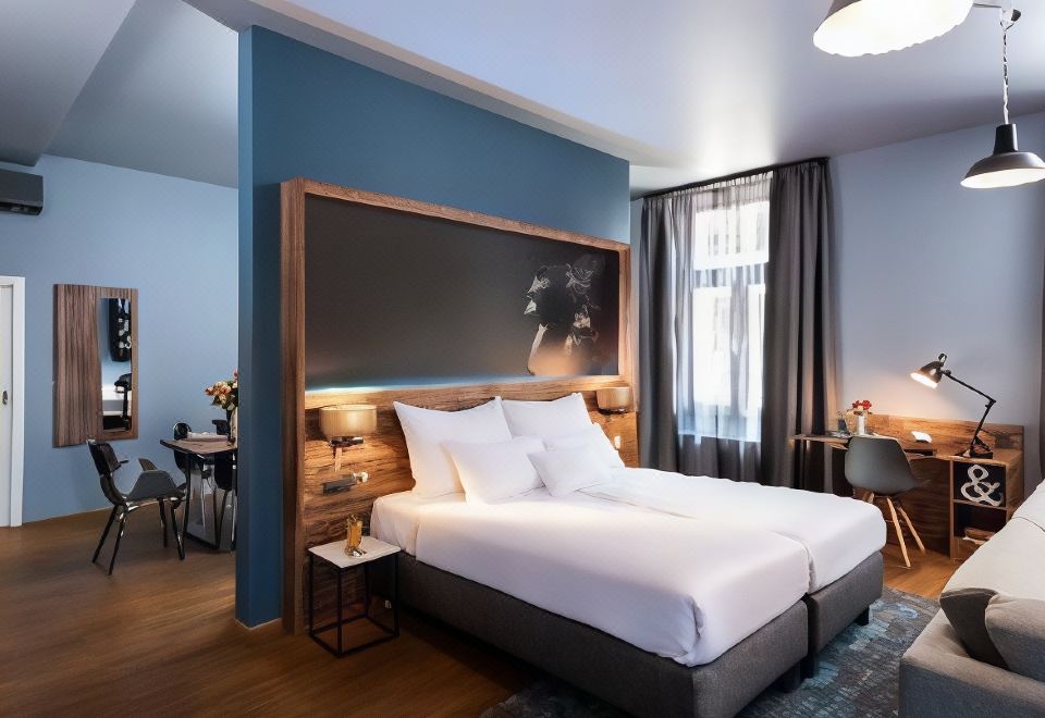 Hotel Leonardo Prague Over view