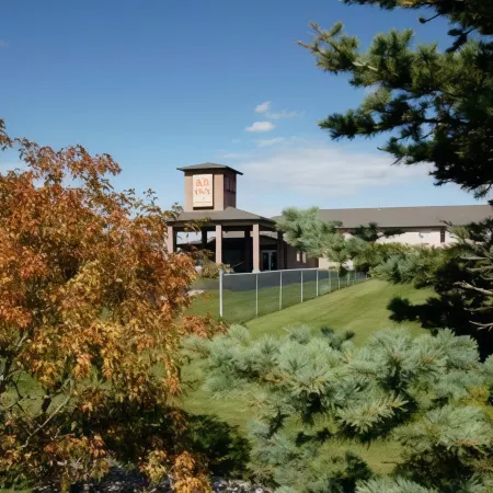 R&R Inn & Suites