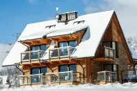 Szymaszkowa 7 Luksusowe Apartamenty, Widok na Giewont - Sauna, Parking w Cenie Hotels in Koscielisko