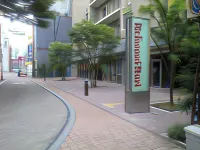 Richmond Hotel Kochi Hotels in der Nähe von Maze