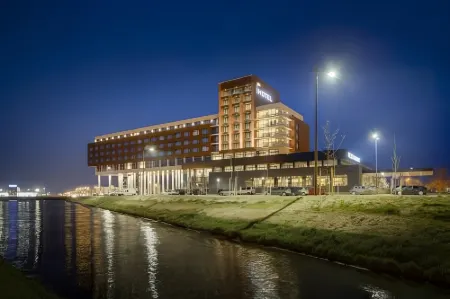 Van der Valk Hotel Zwolle Отели в г. Hattemerbroek