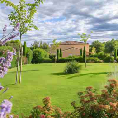 Vacanceole - Residence les Demeures du Ventoux Hotel Exterior