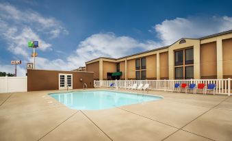 Holiday Inn Express Marshfield (Springfield Area)