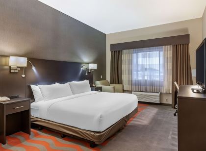 Holiday Inn Express & Suites Boise West - Meridian