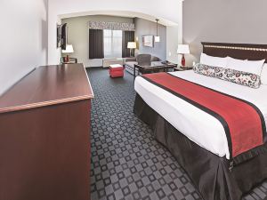 La Quinta Inn & Suites by Wyndham Decatur