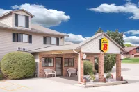 Super 8 by Wyndham Monroe WI Hotels in Monroe